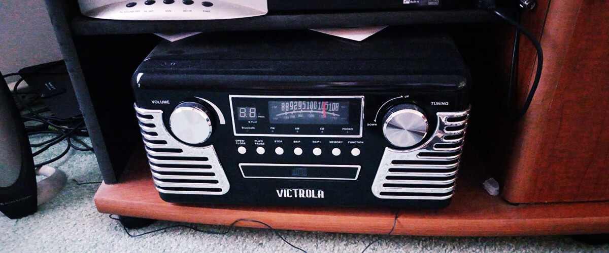 Victrola 50's Retro Bluetooth Record Player photo